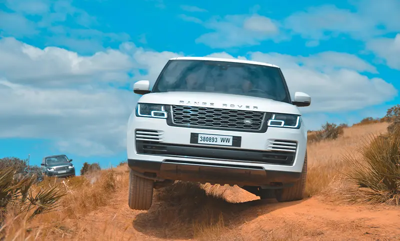 لندرور (Land Rover) یکی از مشهورترین کمپانیهای بریتانیایی خودرو در جهان است.