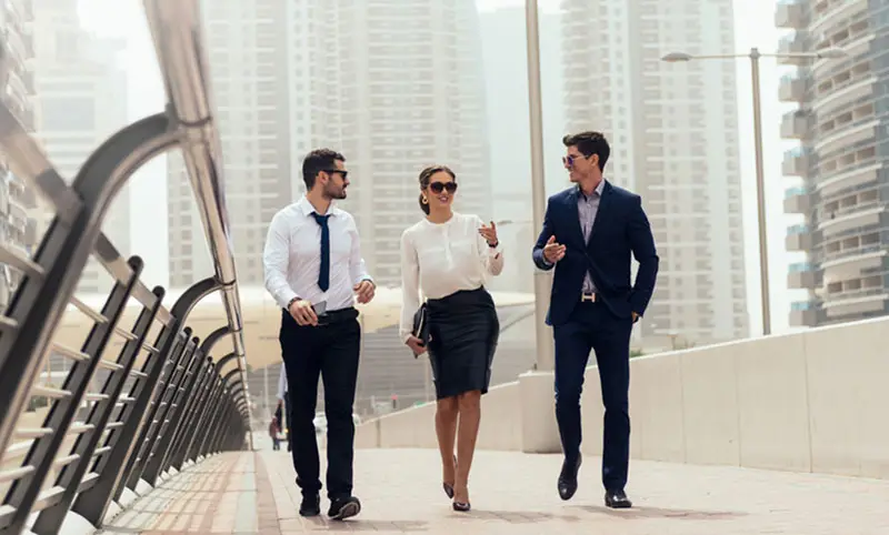 برای کار در دبی، نیاز به ویزای کاری معتبر دارید