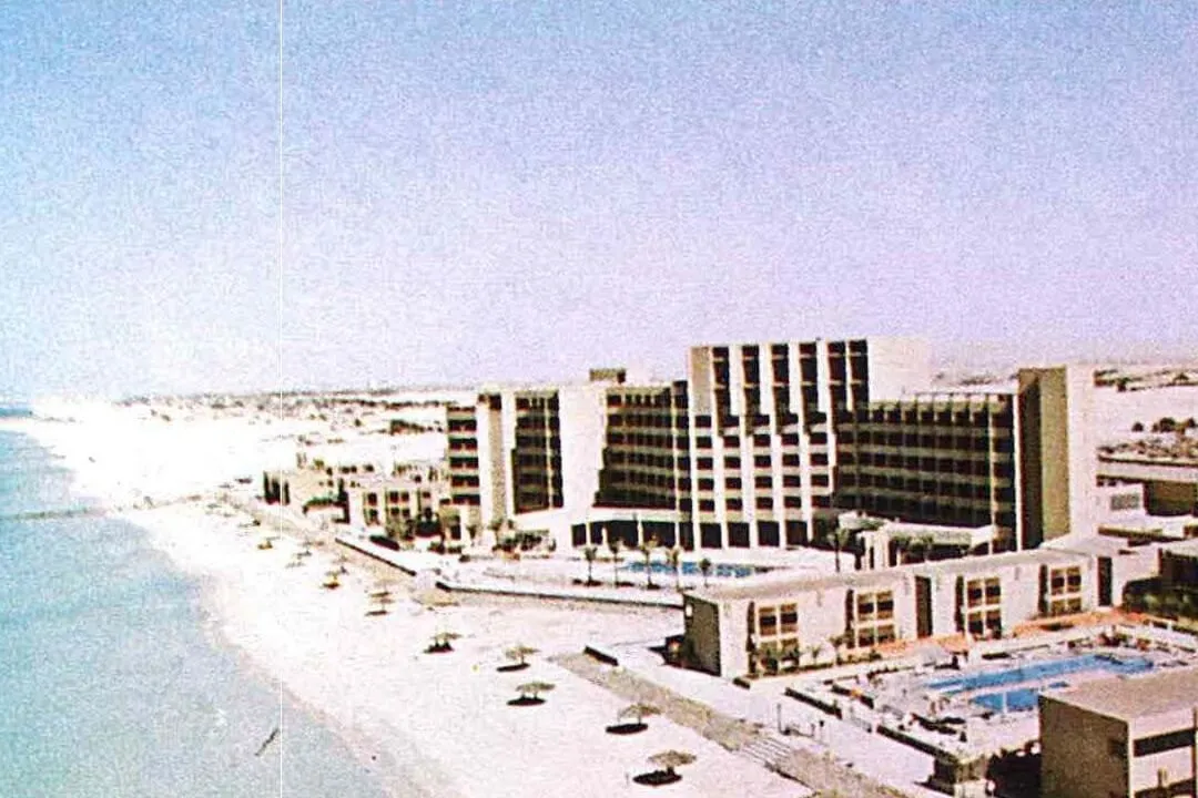 در طول چند سال اول، خود پروژه برج العرب با نام موقت “Chicago Beach Hotel Project” شناخته میشد